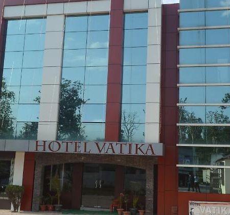 Hotel Vatika Далхаузи Экстерьер фото